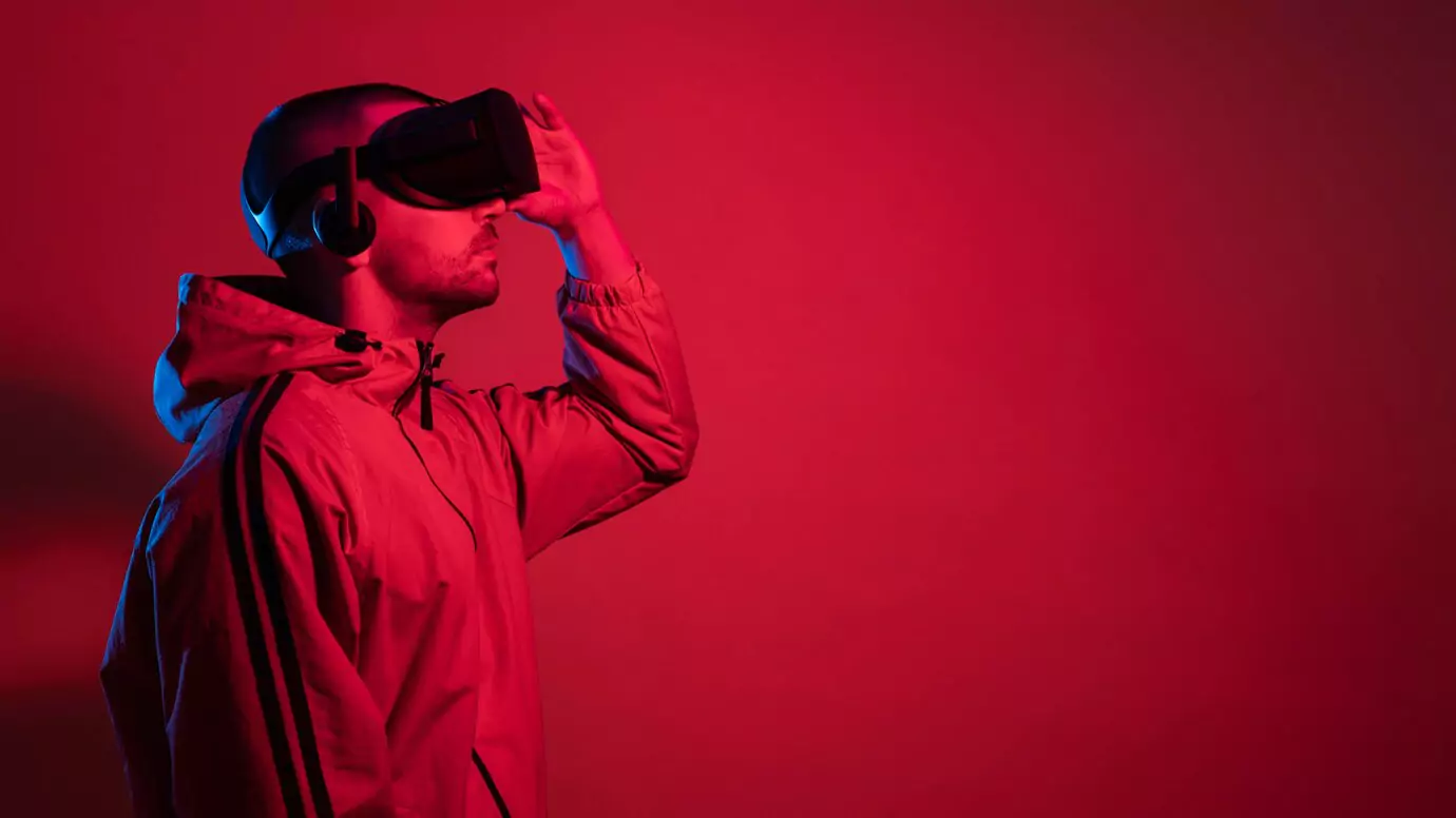 man-wearing-virtual-reality-gadget